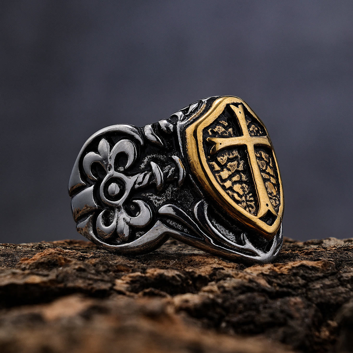 Exclusive Crafted Cross Ring-Expression of Daily Faith