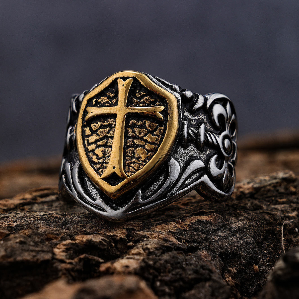Exclusive Crafted Cross Ring-Expression of Daily Faith