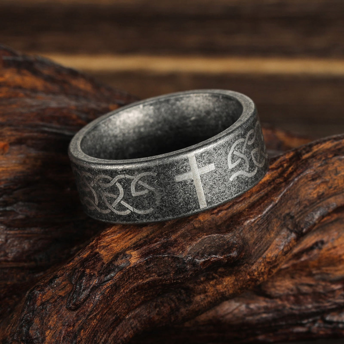 Artisanal Aged 925 Silver Ring with Celtic Knot & Cross