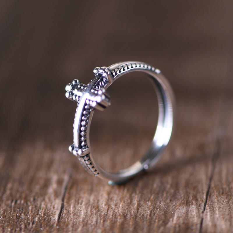 Minimalist 925 Silver Cross Ring with Ornate Rope Patterns