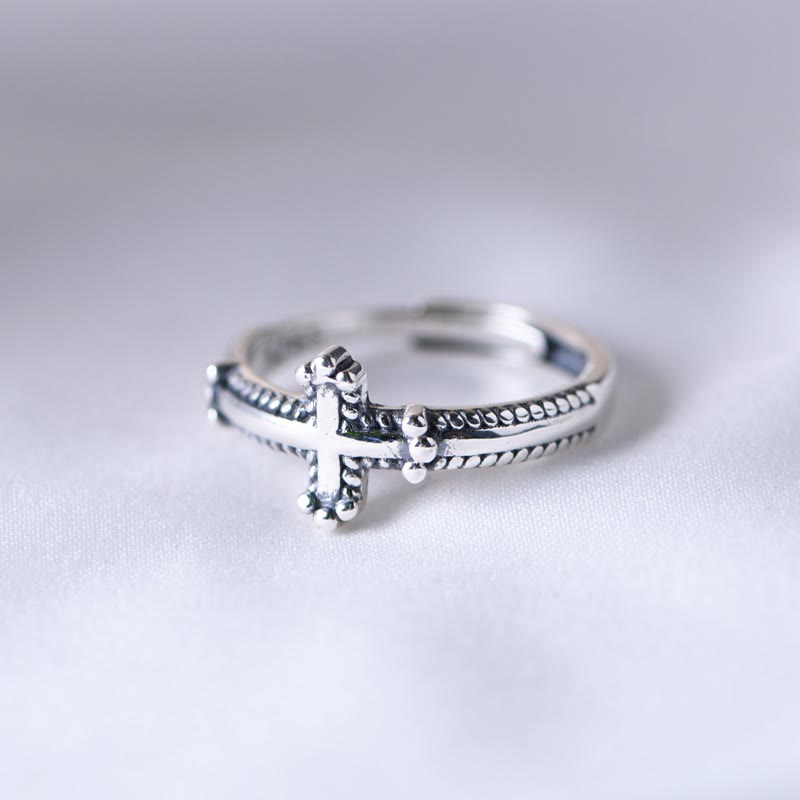 Minimalist 925 Silver Cross Ring with Ornate Rope Patterns