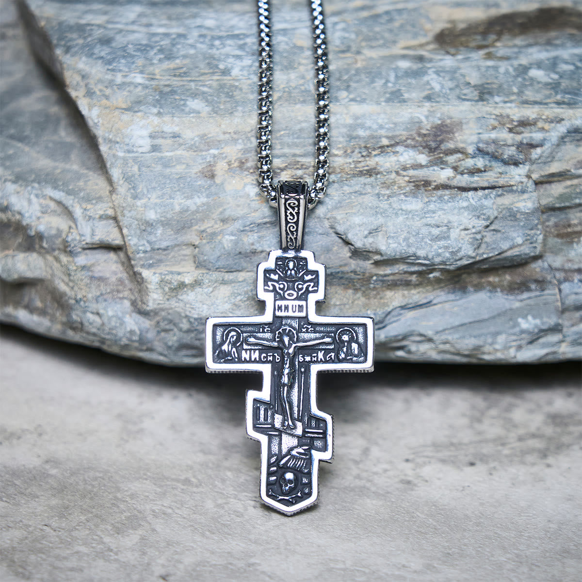 Two-Color Orthodox Crucifix Necklace with Profound Spiritual Meaning