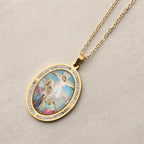 Vintage Style Oval Crucifix Scene Pendant Necklace with Sparkling