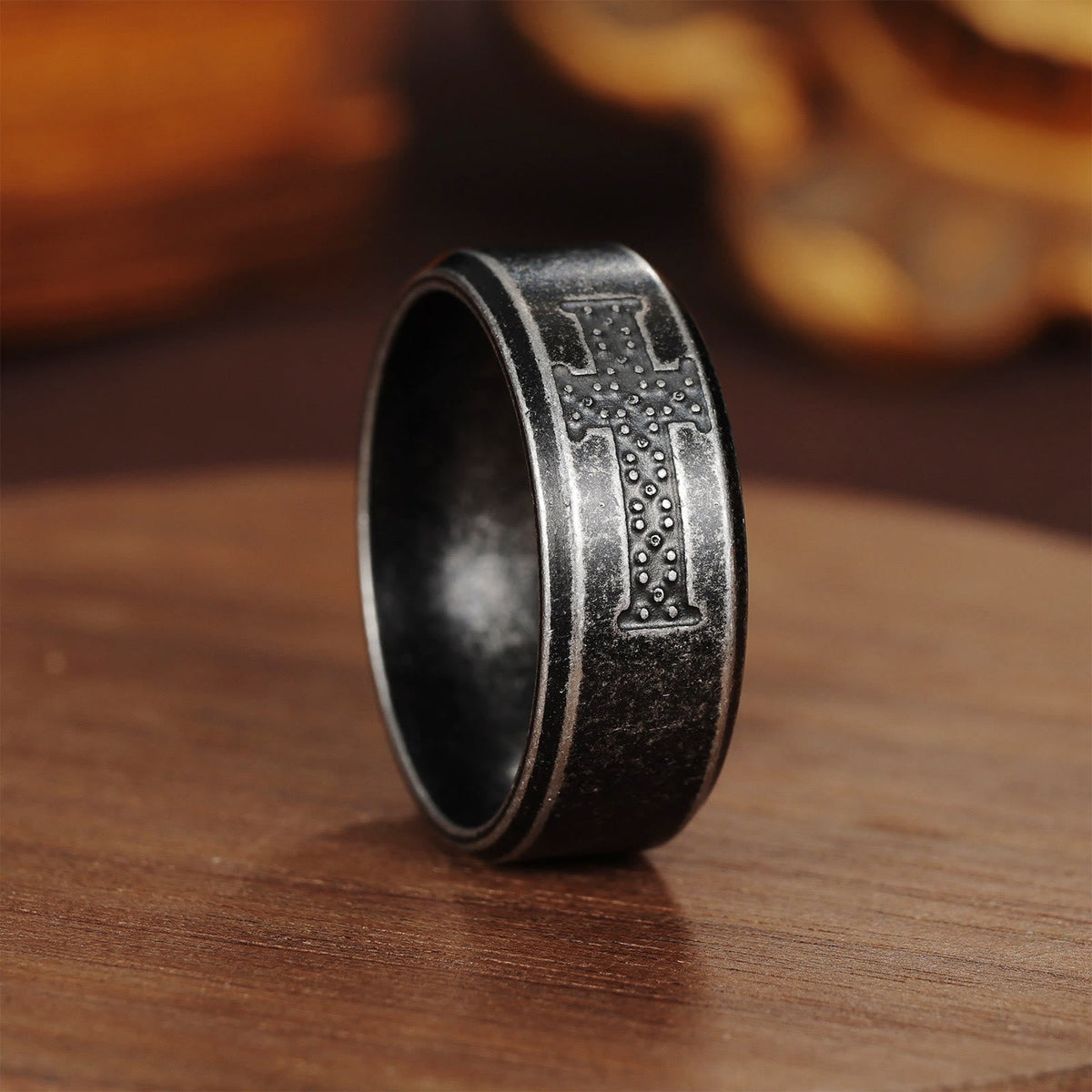 Dot-Accent Cross Ring