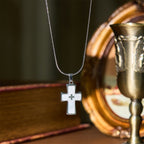 Double-Cross Two-Color Necklace
