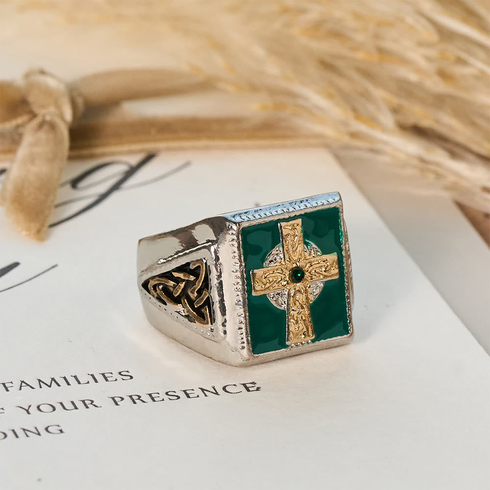 Vintage & Classic Crucifix Irish Celtic Blessing Ring