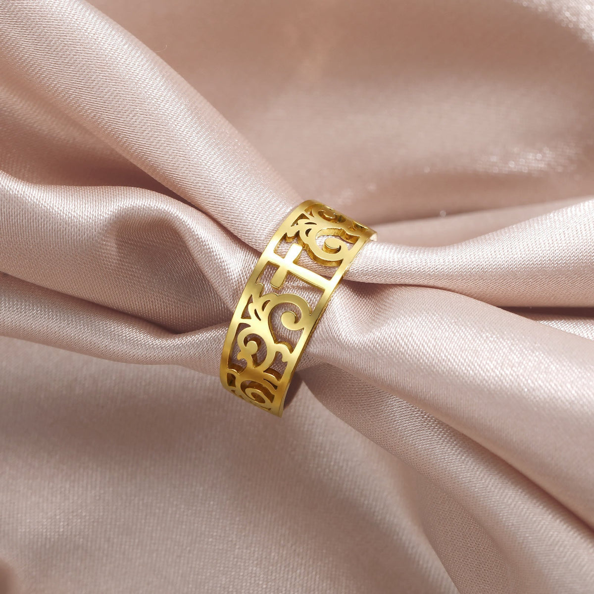 Filigree Cross Cutout Ring
