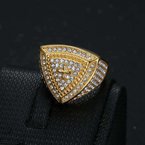 Bold Shield Cross Band Ring