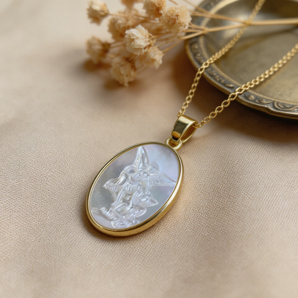 Natural White Pearl Saint Necklace